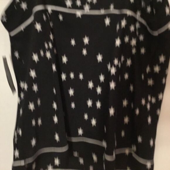 NWT Women’s Pajama Top Navy w/Stars - Picture 4 of 8